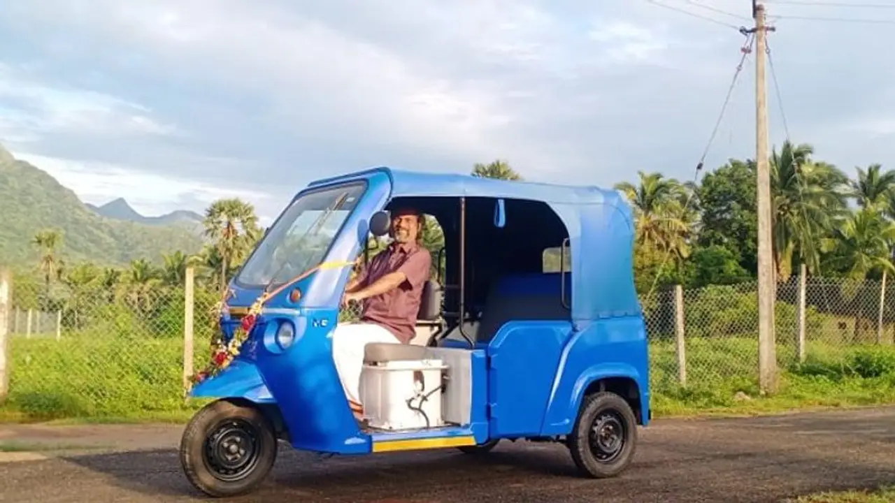 Treo electric auto: ಎಲೆಕ್ಟ್ರಿಕ್ ಆಟೋದಲ್ಲಿ Zoho ಸಿಇಓ ಸವಾರಿ, ಆನಂದ್ ಮಹೀಂದ್ರಾಗೆ ಮಹತ್ವದ ಸಲಹೆ! Treo electric auto: ಎಲೆಕ್ಟ್ರಿಕ್ ಆಟೋದಲ್ಲಿ Zoho ಸಿಇಓ ಸವಾರಿ, ಆನಂದ್ ಮಹೀಂದ್ರಾಗೆ ಮಹತ್ವದ ಸಲಹೆ!