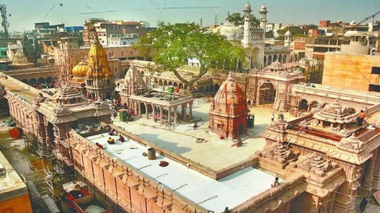 काशी को प्रदूषण मुक्त करेंगी सीएनजी बोट, 13 दिसंबर को होगा 'काशी विश्वनाथ कॉरिडोर' का उद्घाटन