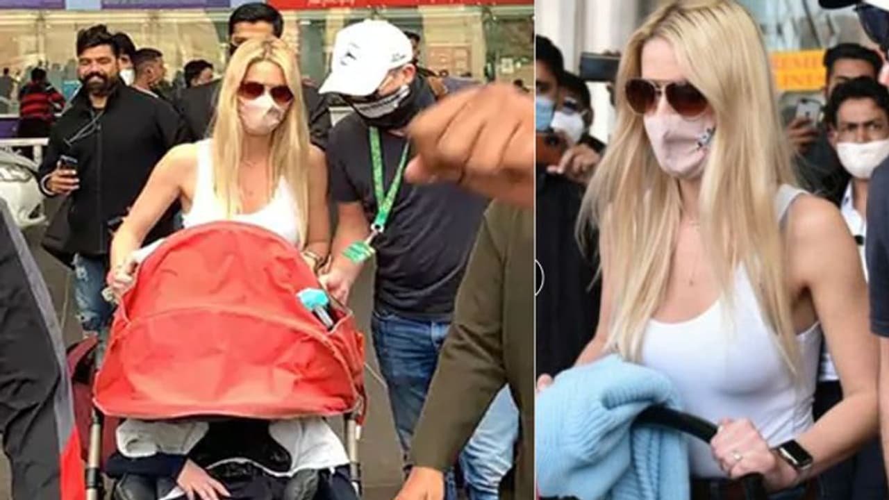 Katrina Kaif Marriage: लंदन से सीधे जयपुर पहुंची कैटरीना की बहन नताशा, Vicky Kaushal की शेरवानी भी हुई रेडी Katrina Kaif Marriage: लंदन से सीधे जयपुर पहुंची कैटरीना की बहन नताशा, Vicky Kaushal की शेरवानी भी हुई रेडी