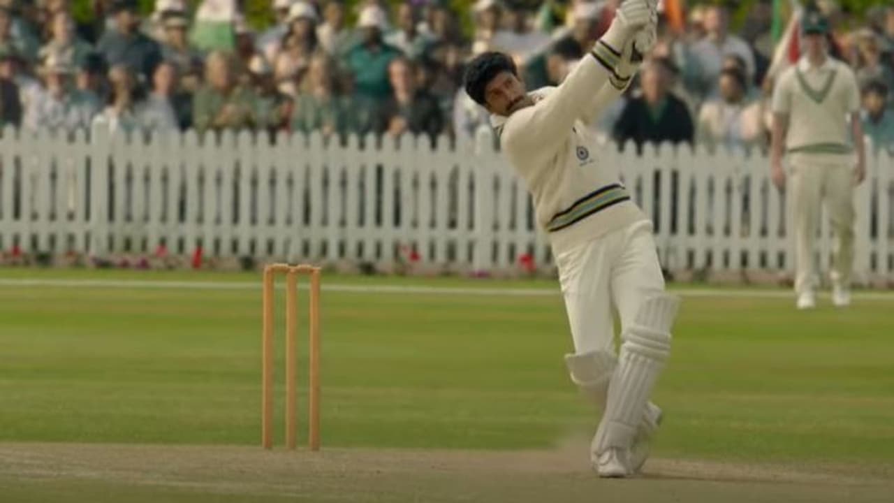 New Song Lehra Do: আবেগ ও দেশভক্তির মেলবন্ধন '৮৩' র নতুন গানে New Song Lehra Do: আবেগ ও দেশভক্তির মেলবন্ধন '৮৩' র নতুন গানে