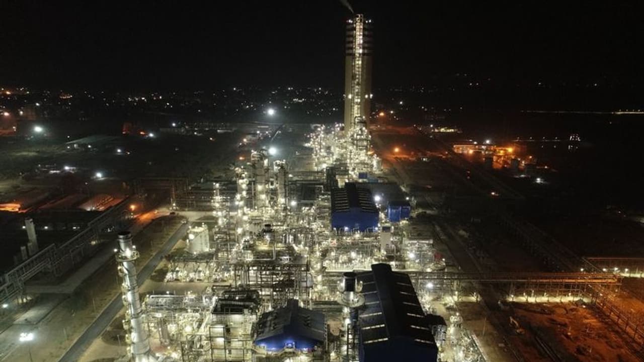 मोदी आज करेंगे 30 साल से बंद यूरिया प्लांट और गोरखपुर एम्स समेत 9,600 करोड़ के प्रोजेक्ट्स का लोकार्पण