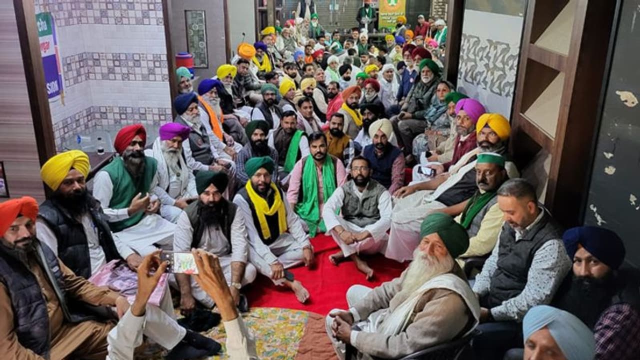 Farm Unions to continue protests until govt accepts all demands, ‘announce timeline for withdrawal of cases’ Farm Unions to continue protests until govt accepts all demands, ‘announce timeline for withdrawal of cases’