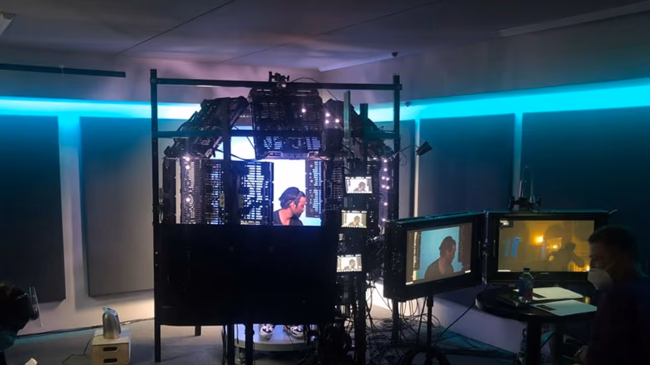 Dhanush : அம்மாடியோவ்வ்... எத்தனை கமிட்மென்ட்.... ஹாலிவுட் படப்பிடிப்பை முடிக்க அமெரிக்கா பறந்த தனுஷ்!! Dhanush : அம்மாடியோவ்வ்... எத்தனை கமிட்மென்ட்.... ஹாலிவுட் படப்பிடிப்பை முடிக்க அமெரிக்கா பறந்த தனுஷ்!!