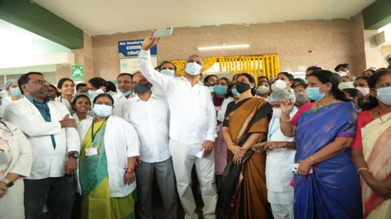 Omicron: థర్డ్ వేవ్ ను ఎదుర్కోడానికి... పక్కా ప్రణాళికలతో సంసిద్దం..: తెలంగాణ వైద్యారోగ్య మంత్రి Omicron: థర్డ్ వేవ్ ను ఎదుర్కోడానికి... పక్కా ప్రణాళికలతో సంసిద్దం..: తెలంగాణ వైద్యారోగ్య మంత్రి