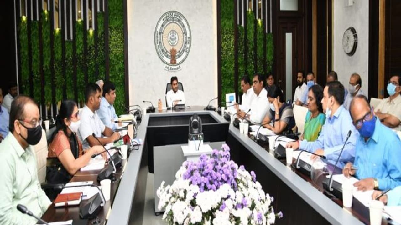 ఇదే మంచి అవకాశం... వాడుకోవాలా? లేదా? అన్నది మీ ఇష్టం..: ఓటిఎస్ పై సీఎం జగన్