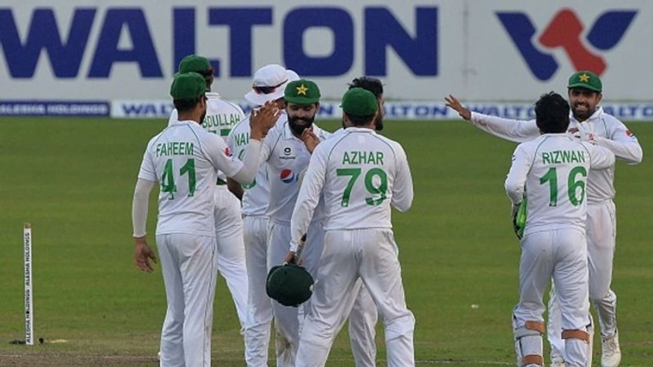 PAK vs BAN: पाकिस्तान ने बांग्लादेश को दूसरे टेस्ट में पारी और 8 रन से हराया, सीरीज पर 2 0 से कब्जा PAK vs BAN: पाकिस्तान ने बांग्लादेश को दूसरे टेस्ट में पारी और 8 रन से हराया, सीरीज पर 2 0 से कब्जा