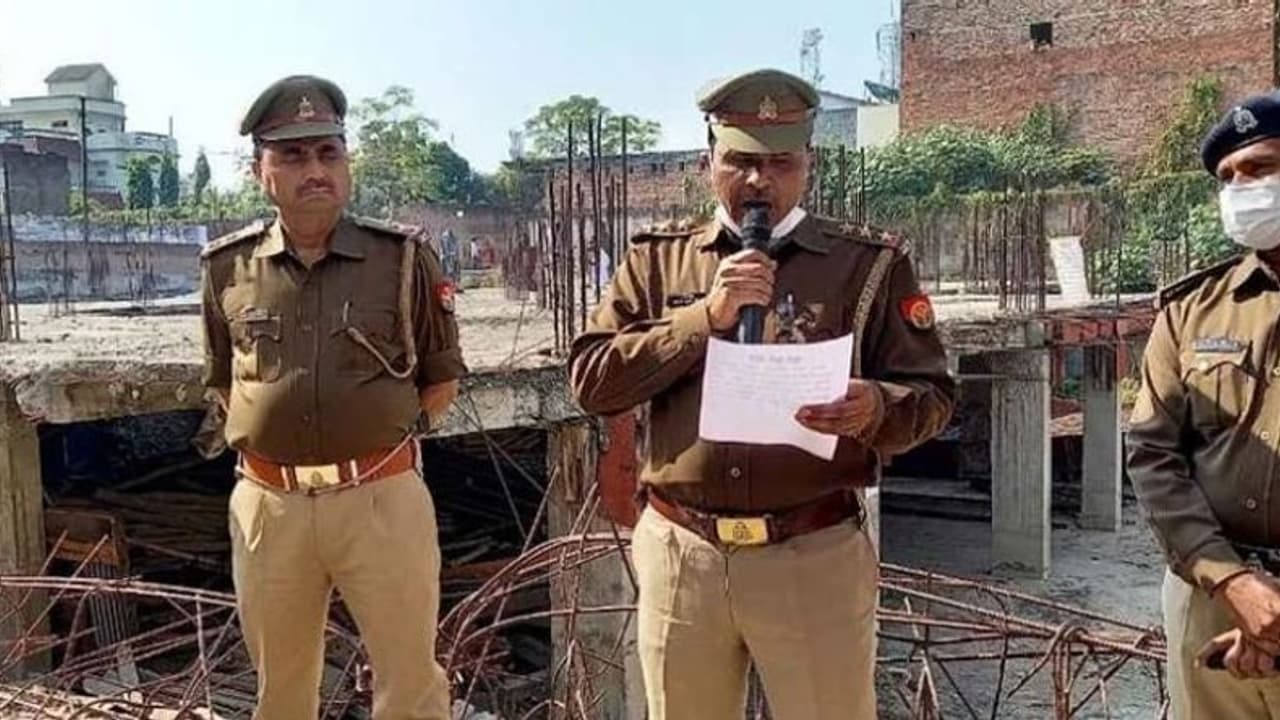 मुख्तार अंसारी पर योगी सरकार का एक्शन जारी, पत्नी की 9 करोड़ 44 लाख की संपत्ति कुर्क मुख्तार अंसारी पर योगी सरकार का एक्शन जारी, पत्नी की 9 करोड़ 44 लाख की संपत्ति कुर्क