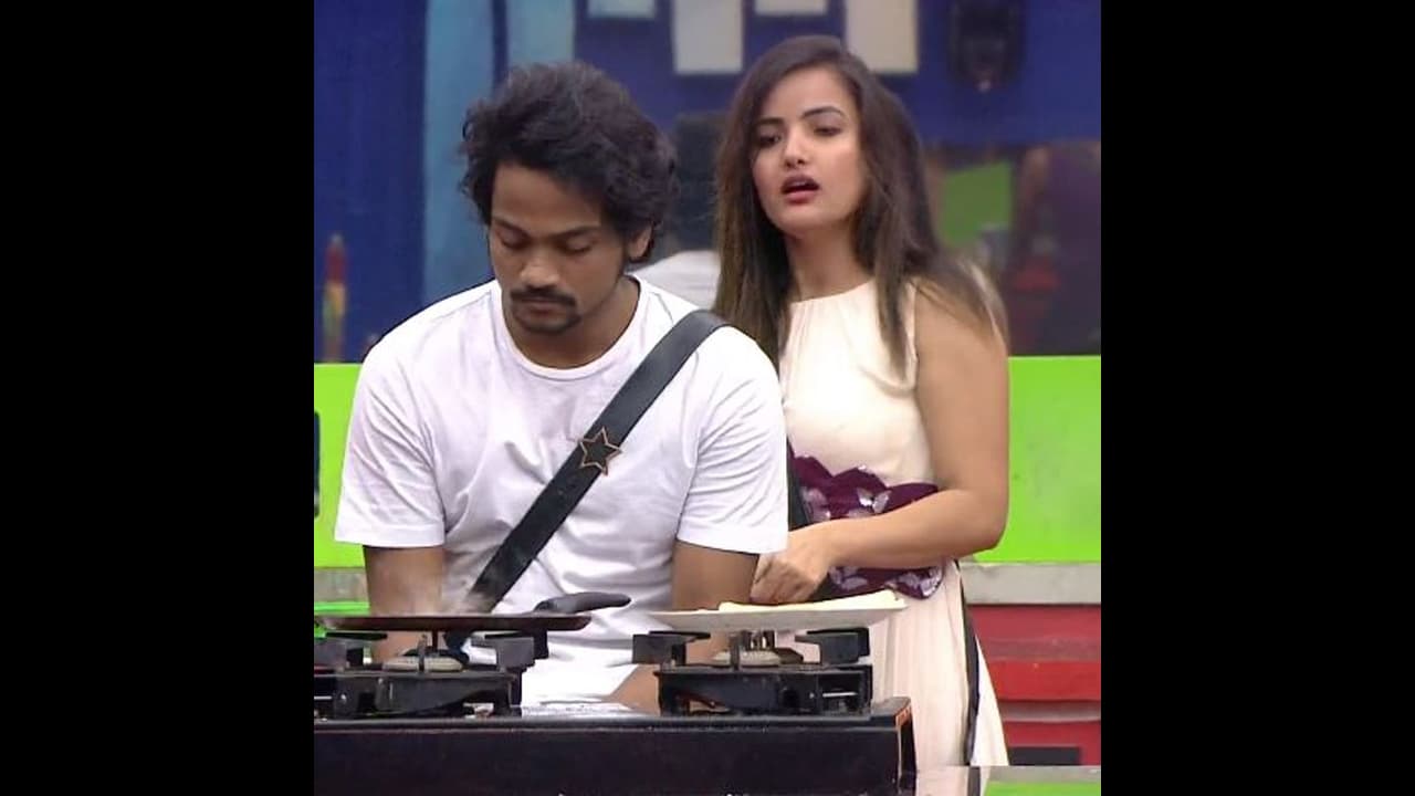 Bigg boss Telugu 5: బిగ్ బాస్ షోతో షణ్ముఖ్ కి అంతా లాసేనా..? Bigg boss Telugu 5: బిగ్ బాస్ షోతో షణ్ముఖ్ కి అంతా లాసేనా..?