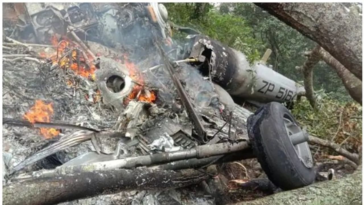Helicopter Crash : ഹെലികോപ്റ്റർ അപകടത്തിലെ അന്വേഷണം തുടരുന്നു; ഒരാഴ്ചയ്ക്കുള്ളിൽ പ്രാഥമിക റിപ്പോർട്ട്