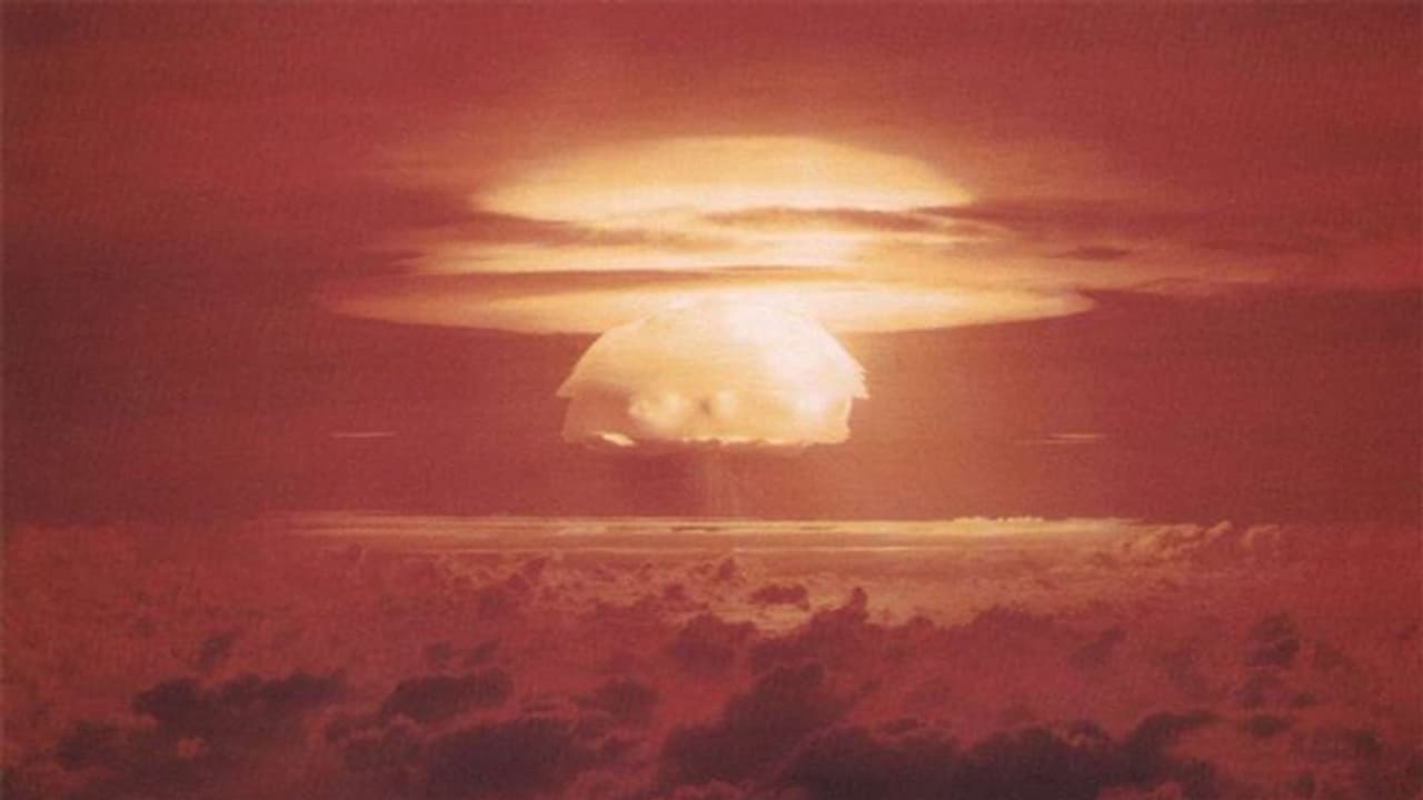 रूस ने बनाया था दुनिया का सबसे बड़ा Atom Bomb, हिरोशिमा पर गिराए गए अमेरिकी बम से 3300 गुणा अधिक था घातक रूस ने बनाया था दुनिया का सबसे बड़ा Atom Bomb, हिरोशिमा पर गिराए गए अमेरिकी बम से 3300 गुणा अधिक था घातक