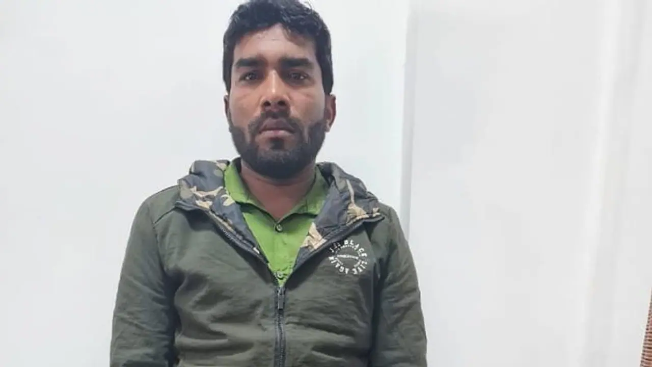 यूपी STF ने लखनऊ से स्मैक तस्कर को किया गिरफ्तार, 75 लाख की कीमत का स्मैक हुआ बरामद यूपी STF ने लखनऊ से स्मैक तस्कर को किया गिरफ्तार, 75 लाख की कीमत का स्मैक हुआ बरामद