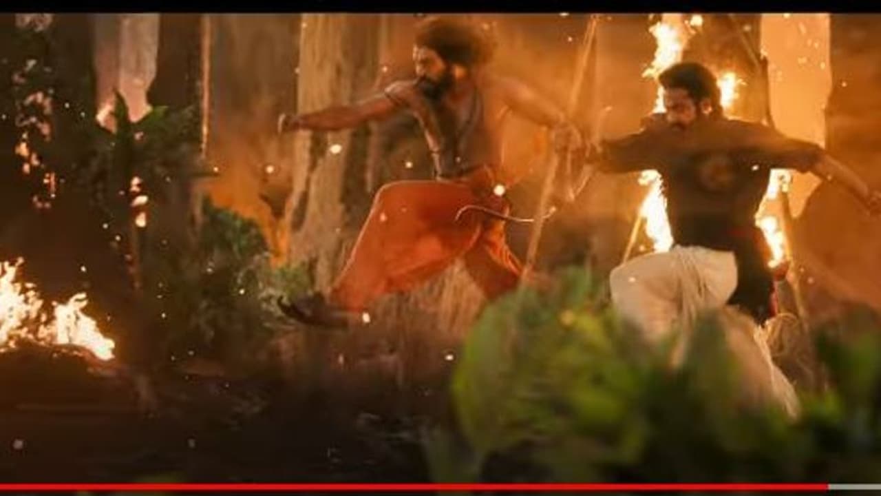 RRRTrailer : வேற லெவல் பிஜிஎம் உடன் வெளியான RRR ட்ரெய்லர் !!