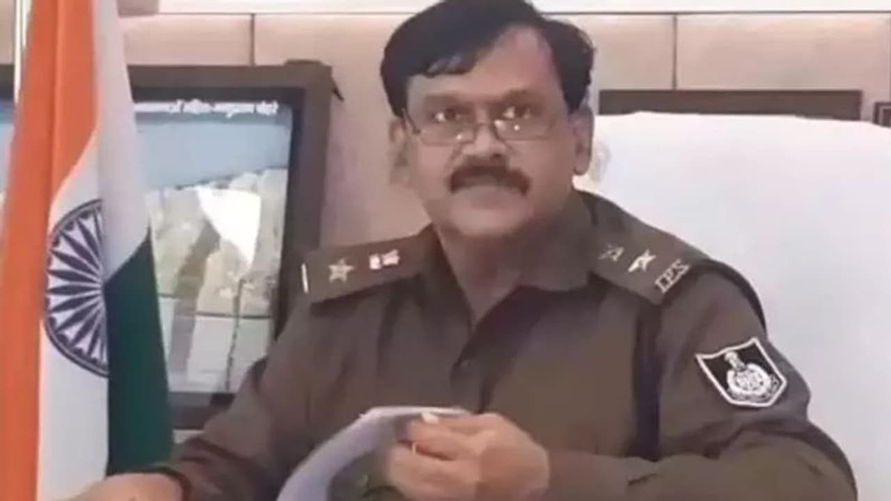 MP में एक SP ने निकाला ऐसा आदेश: पूरे शहर में मच गया हंगामा, कांग्रेस ने कहा वाह साहेब गजब हो पद्मश्री मिलेगा MP में एक SP ने निकाला ऐसा आदेश: पूरे शहर में मच गया हंगामा, कांग्रेस ने कहा वाह साहेब गजब हो पद्मश्री मिलेगा