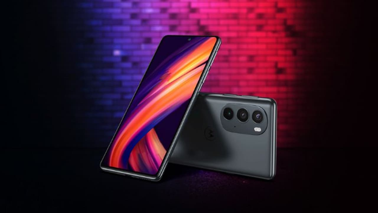 দেখা যাবে না সেলফি ক্যামেরা, বিশেষ স্মার্টফোন বাজারে আনছে মটোরোলা দেখা যাবে না সেলফি ক্যামেরা, বিশেষ স্মার্টফোন বাজারে আনছে মটোরোলা