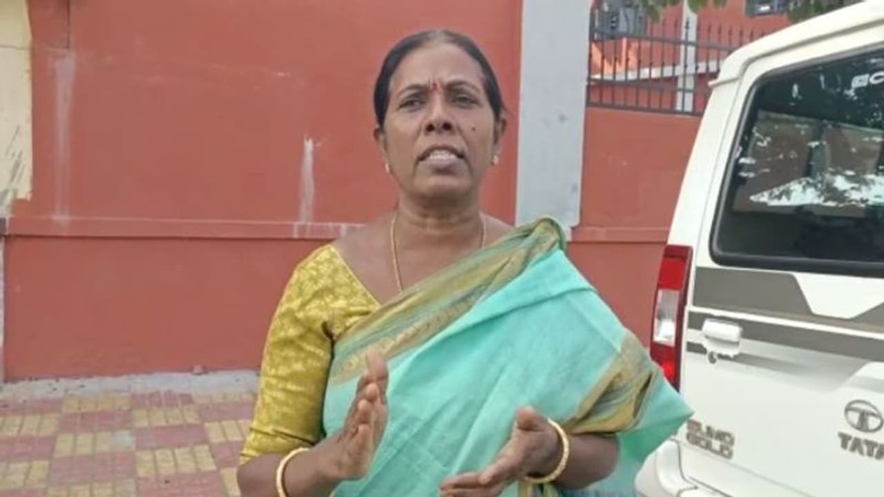 బిజెపికి తుల ఉమా రాజీనామా.. నేడు బీఆర్ఎస్ లో చేరిక..! బిజెపికి తుల ఉమా రాజీనామా.. నేడు బీఆర్ఎస్ లో చేరిక..!