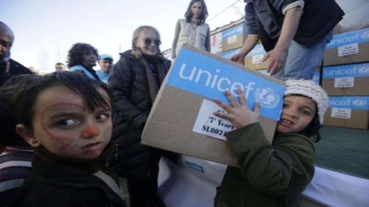 UNICEF Report : కరోనా పంజాతో.. 75 ఏండ్ల ప్రగతికి ముప్పు ! UNICEF Report : కరోనా పంజాతో.. 75 ఏండ్ల ప్రగతికి ముప్పు !