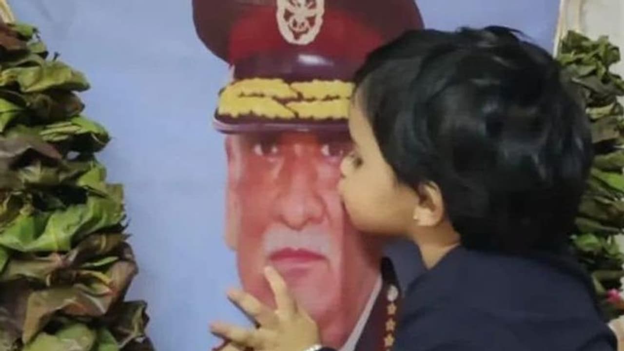 Bipin Rawat: உயிர் போகும் 'திக் திக்' நிமிடங்கள் முன்பு... பிபின் ராவத் பேசிய 'அந்த' வார்த்தை....!!