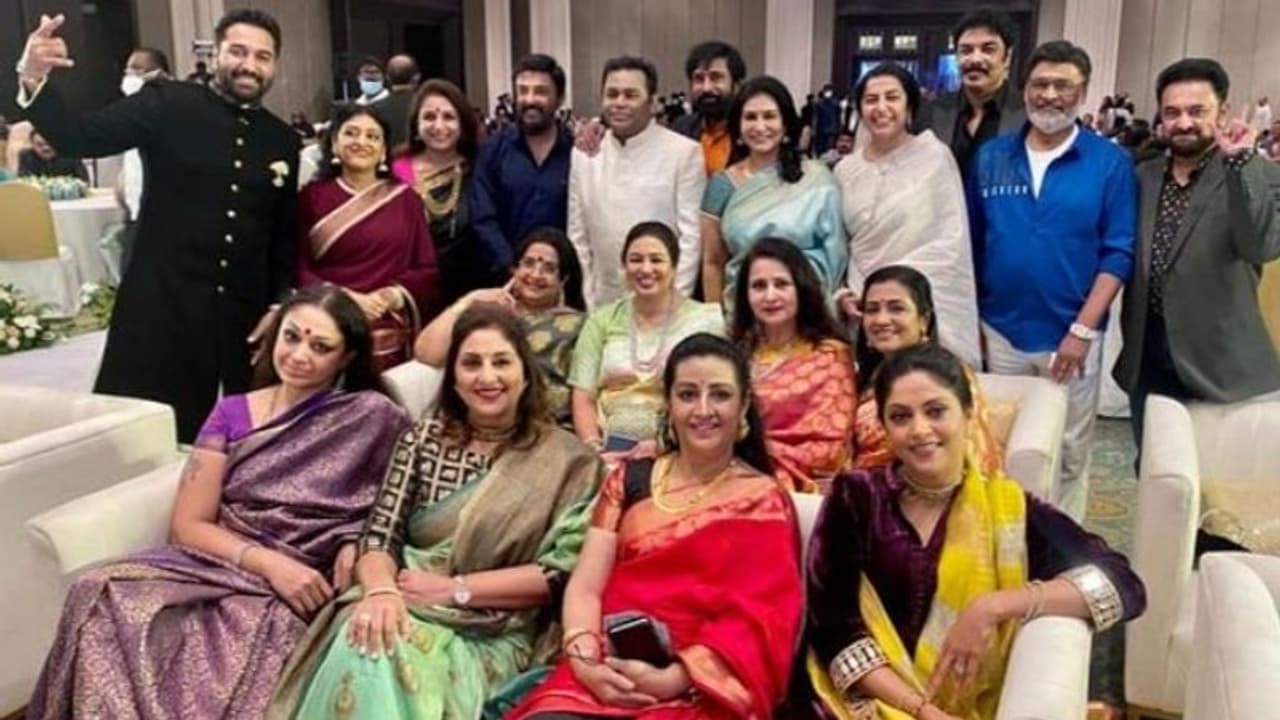 Rahman Daughter wedding : വീണ്ടുമൊരു ഒത്തുചേരൽ; റഹ്മാന്റെ മകളുടെ വിവാഹത്തിനെത്തിയ പ്രിയ നായികമാർ