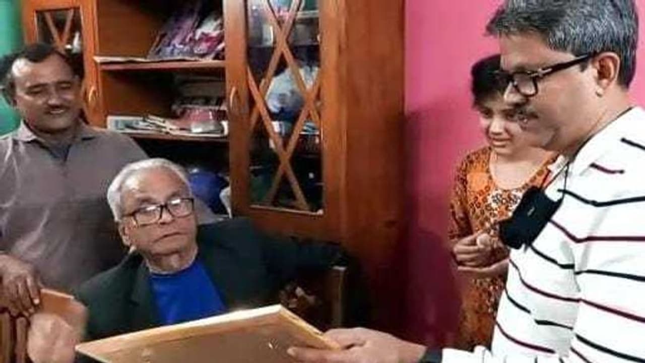 Bangladesh Liberation War: মুর্শিদাবাদে বাংলাদেশের বিদেশ প্রতিমন্ত্রী, ভাসলেন নস্টালজিয়ায়