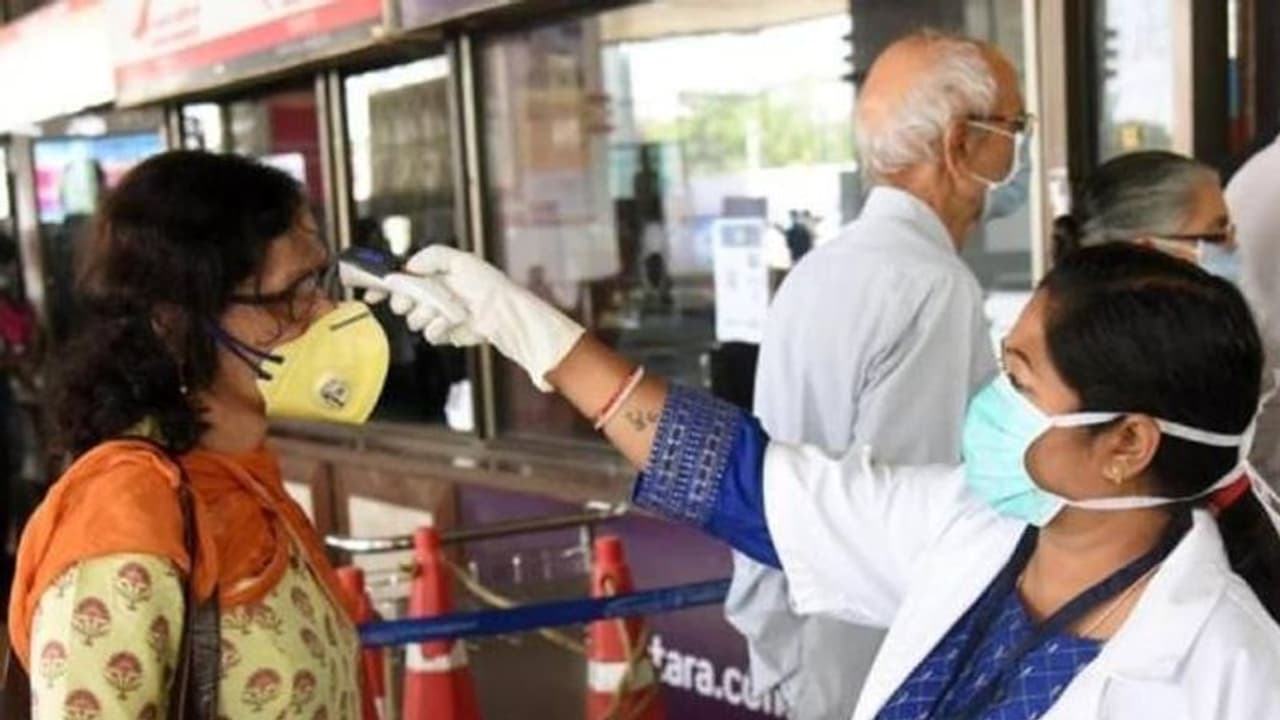 Omicron Case ಕರ್ನಾಟಕದಲ್ಲಿ ಒಂದೂ ಒಮಿಕ್ರೋನ್‌ ಕೇಸಿಲ್ಲ, ಬ್ರಿಟನ್‌ನಲ್ಲಿ ಕೋವಿಡ್ ಸ್ಫೋಟ!