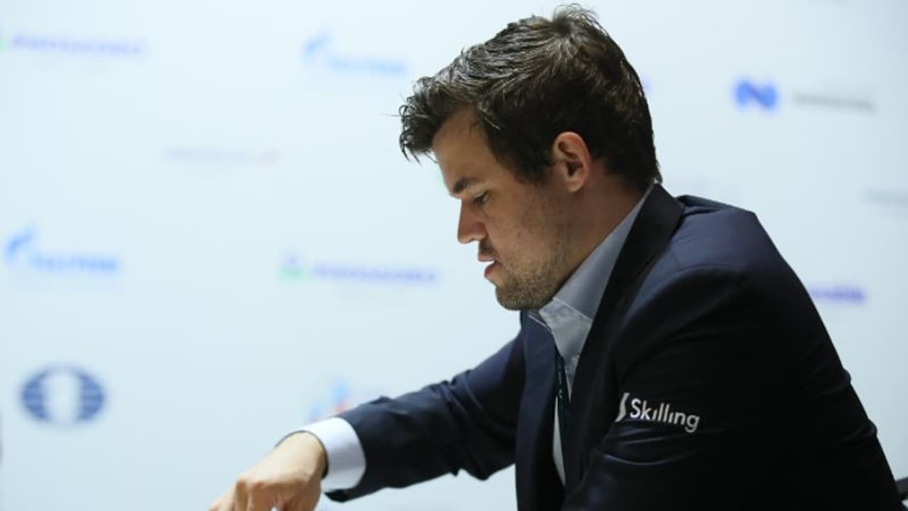 Magnus Carlsen : പടയോട്ടം തുടര്ന്ന് മാഗ്നസ് കാൾസന്; ലോക ചെസ് ചാമ്പ്യന്ഷിപ്പില് അഞ്ചാം കിരീടം Magnus Carlsen : പടയോട്ടം തുടര്ന്ന് മാഗ്നസ് കാൾസന്; ലോക ചെസ് ചാമ്പ്യന്ഷിപ്പില് അഞ്ചാം കിരീടം