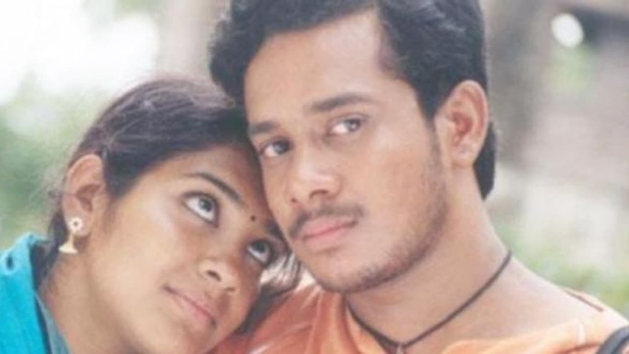 kadhal movie : காதல் படத்தில் நடிக்க ஒப்பந்தமான மாஸ் நடிகர் ... இவர் தவற விட்ட வாய்ப்பை பயன்படுத்திய "பரத்" kadhal movie : காதல் படத்தில் நடிக்க ஒப்பந்தமான மாஸ் நடிகர் ... இவர் தவற விட்ட வாய்ப்பை பயன்படுத்திய "பரத்"