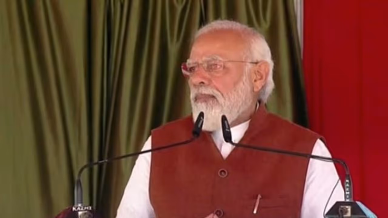 Uttar Pradesh: PM Modi inaugurates Saryu Nahar national project in Balrampur