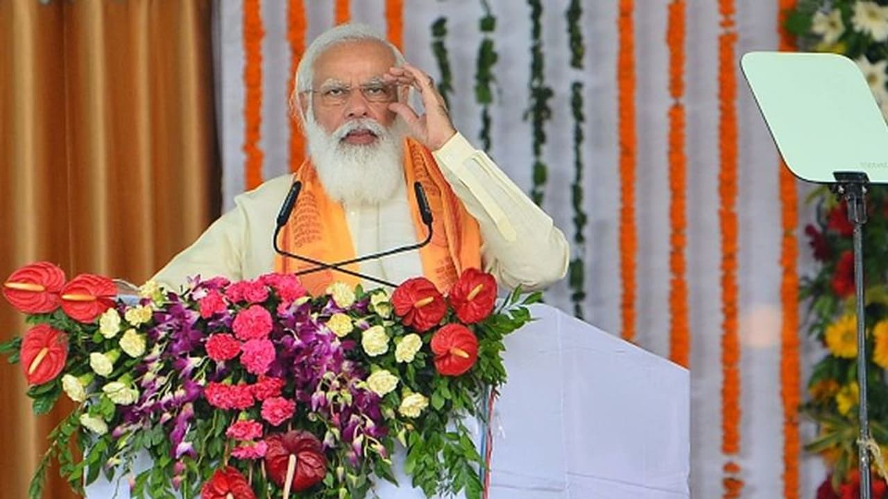 2014 के बाद 360 डिग्री बदल गई वाराणसी! 10 प्वाइंट्स में पढ़ें पीएम मोदी ने कैसे किया काशी का कायाकल्प