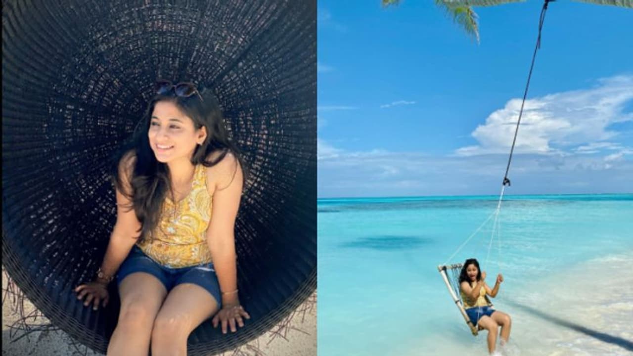 Mekhla Dasgupta Honeymoon : হাতে এখনও স্পষ্ট বিয়ের মেহেন্দি, হানিমুনে কোথায় উড়ে গেলেন মেখলা Mekhla Dasgupta Honeymoon : হাতে এখনও স্পষ্ট বিয়ের মেহেন্দি, হানিমুনে কোথায় উড়ে গেলেন মেখলা