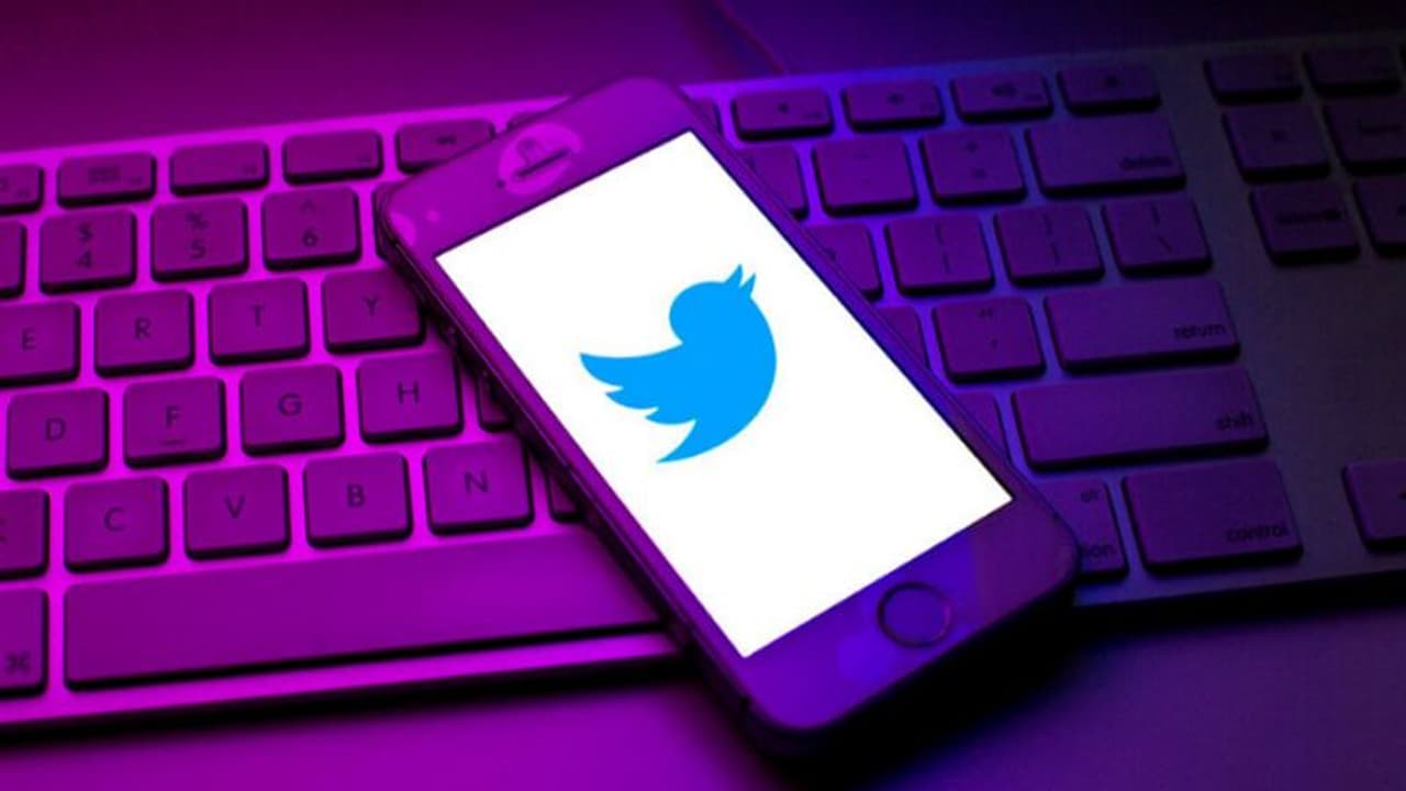 Twitter पर जल्द आएगा Tiktok जैसा फीचर्स, One Time Alert फीचर पर भी चल रहा काम Twitter पर जल्द आएगा Tiktok जैसा फीचर्स, One Time Alert फीचर पर भी चल रहा काम