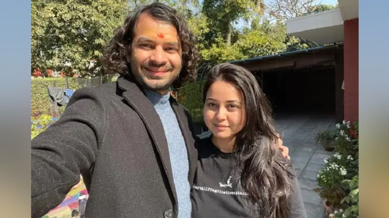 लालू की बेटी अपने मामा पर भड़कीं, कहा दुष्ट कंस जैसा..तेजप्रताप बोले मां का दूध पिया तो दो दो हाथ कर लो लालू की बेटी अपने मामा पर भड़कीं, कहा दुष्ट कंस जैसा..तेजप्रताप बोले मां का दूध पिया तो दो दो हाथ कर लो