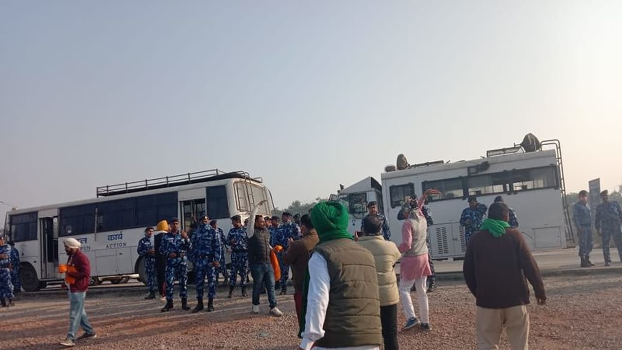 సాగు చట్టాలు.. రైతులపై కేసులు, రాష్ట్రాలదే తుది నిర్ణయం: కేంద్రమంత్రి తోమర్