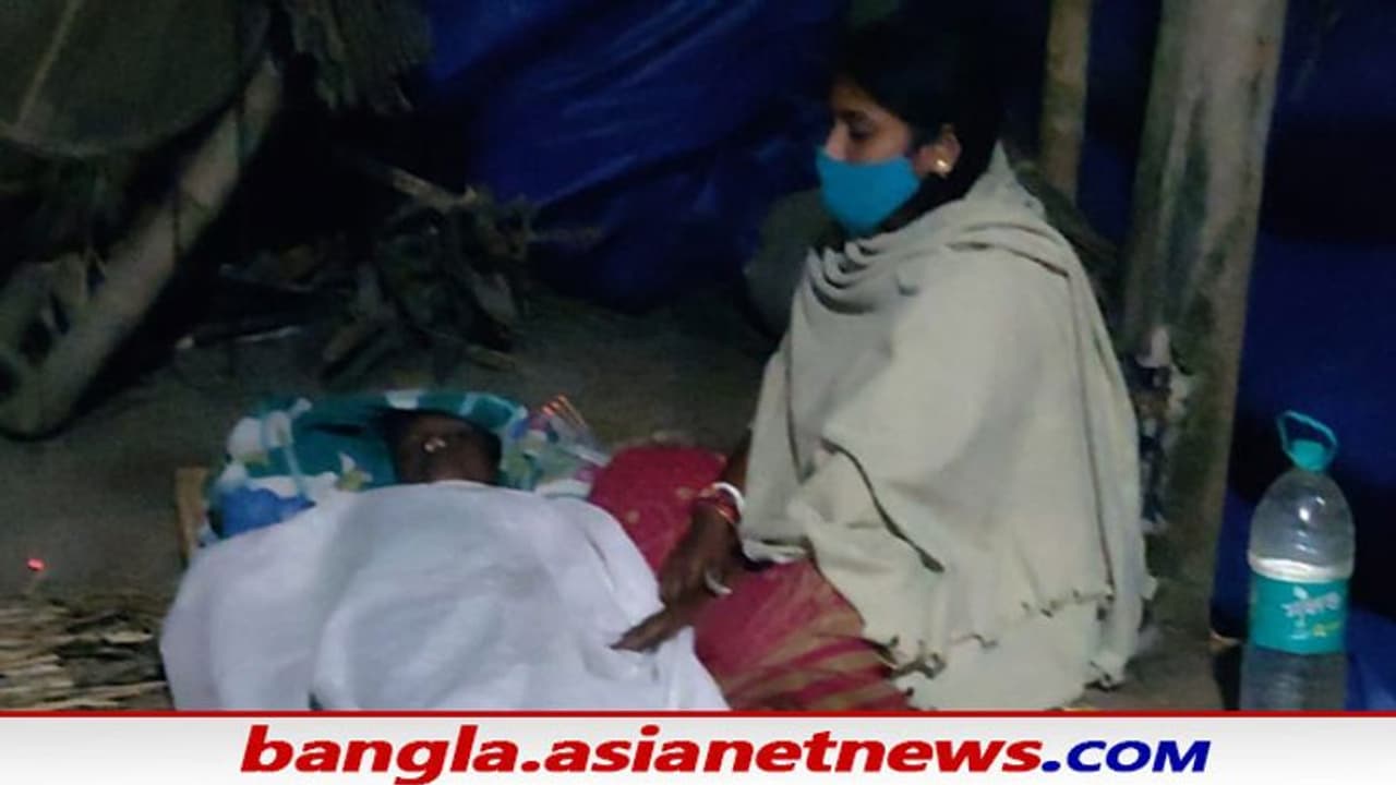 West Midnapore: স্বামী কাজে যাওয়ার একদিনের মধ্যেই মুখে গাঁজলা উঠে মৃত্যু স্ত্রী সহ দুই সন্তানের West Midnapore: স্বামী কাজে যাওয়ার একদিনের মধ্যেই মুখে গাঁজলা উঠে মৃত্যু স্ত্রী সহ দুই সন্তানের