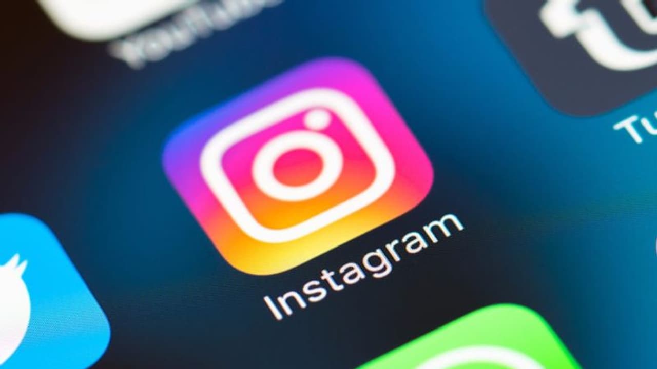 ഇന്സ്റ്റഗ്രാം ചാറ്റ് പുറത്തുവിടുമെന്ന് ഭീഷണി, പെൺകുട്ടിയുടെ സ്വകാര്യചിത്രം പകർത്തി; ഒന്നാം പ്രതി പിടിയില് ഇന്സ്റ്റഗ്രാം ചാറ്റ് പുറത്തുവിടുമെന്ന് ഭീഷണി, പെൺകുട്ടിയുടെ സ്വകാര്യചിത്രം പകർത്തി; ഒന്നാം പ്രതി പിടിയില്