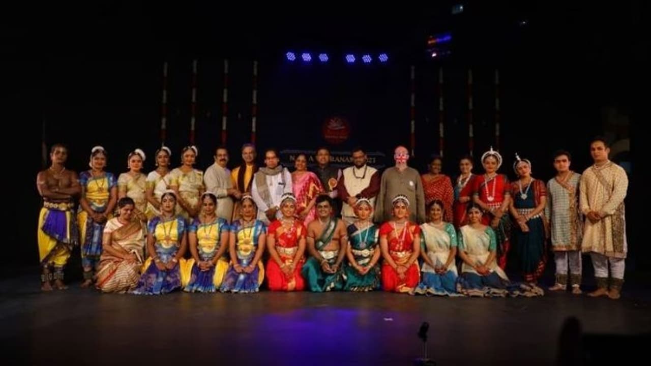 నాట్యతోరణం దేశ సంస్కృతికి ప్రాణం ఆభరణం: అమ్రిత కల్చరల్ ట్రస్ట్ నాట్యతోరణం దేశ సంస్కృతికి ప్రాణం ఆభరణం: అమ్రిత కల్చరల్ ట్రస్ట్