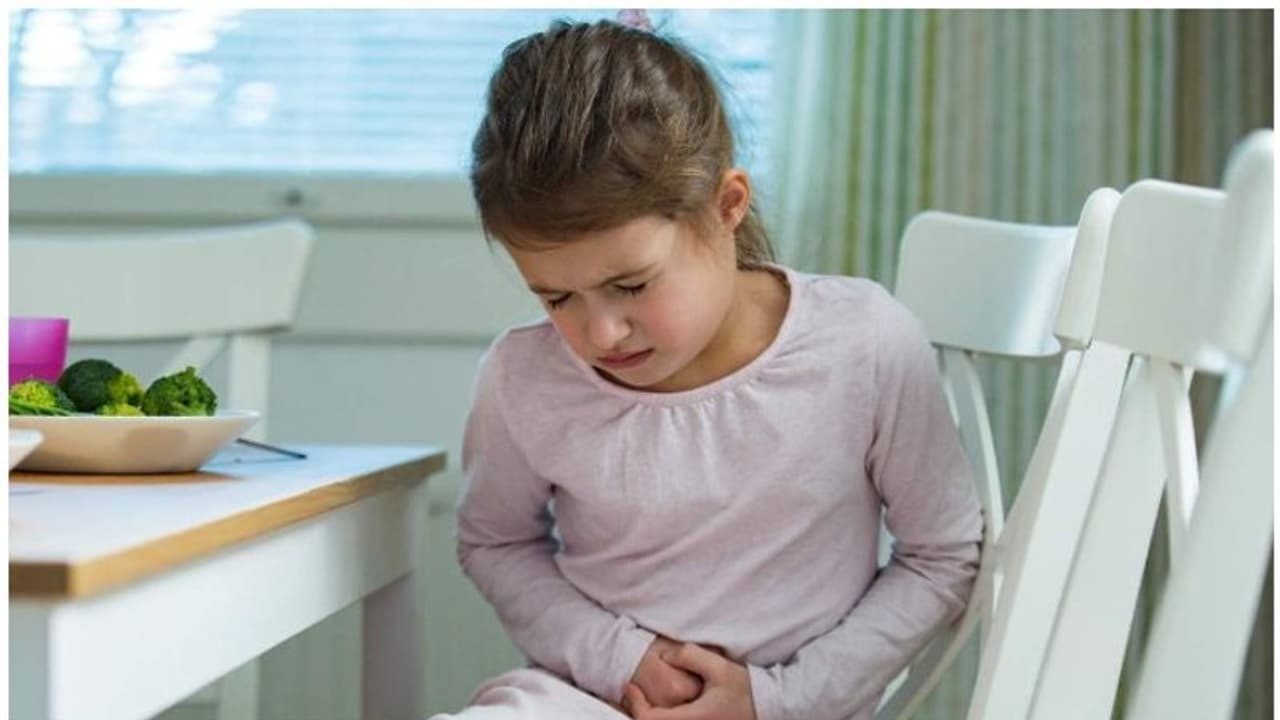 বাচ্চা প্রায়শই পেটে ব্যথার সমস্যায় ভুগছে? জেনে নিন কোন কারণে হয় এমন সমস্যা বাচ্চা প্রায়শই পেটে ব্যথার সমস্যায় ভুগছে? জেনে নিন কোন কারণে হয় এমন সমস্যা