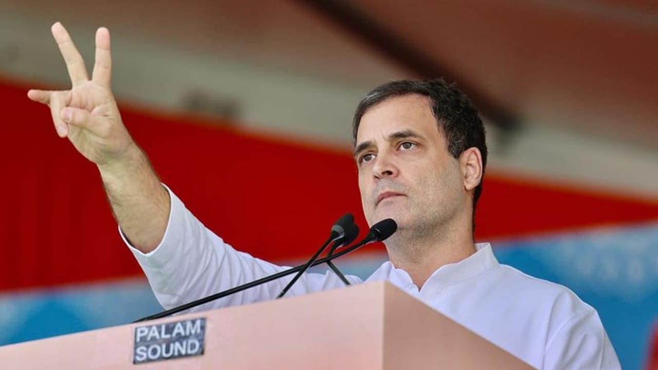 कांग्रेस की महंगाई हटाओ महारैली : राहुल गांधी बोले मैं हिंदू हूं, लेकिन हिंदुत्ववादी नहीं... कांग्रेस की महंगाई हटाओ महारैली : राहुल गांधी बोले मैं हिंदू हूं, लेकिन हिंदुत्ववादी नहीं...