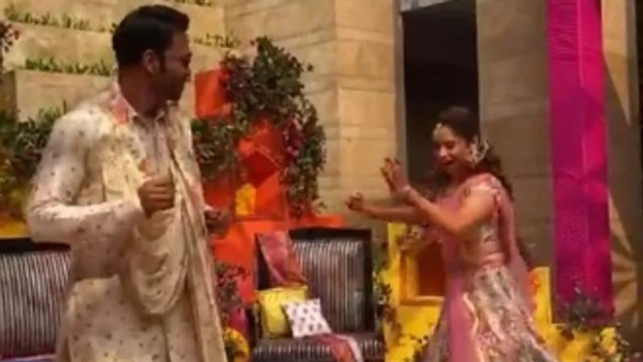 Ankita Lokhande, Vicky Jain wedding: Actress twirls in pink lehenga during her pre wedding ceremony; watch Ankita Lokhande, Vicky Jain wedding: Actress twirls in pink lehenga during her pre wedding ceremony; watch