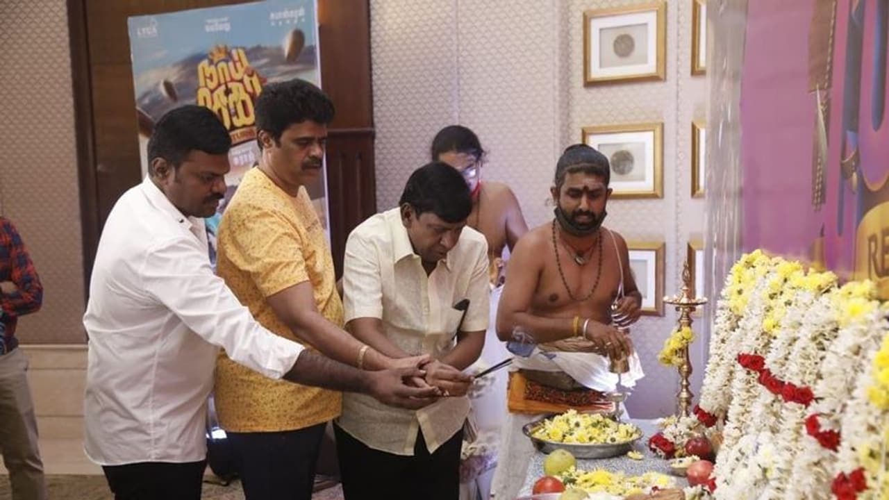 Naai Sekar Movie update : அட... வடிவேலு படத்தில் இவரா ?.. நாய் சேகரில் இணைந்த விஜய் டிவி பிரபலம்... Naai Sekar Movie update : அட... வடிவேலு படத்தில் இவரா ?.. நாய் சேகரில் இணைந்த விஜய் டிவி பிரபலம்...