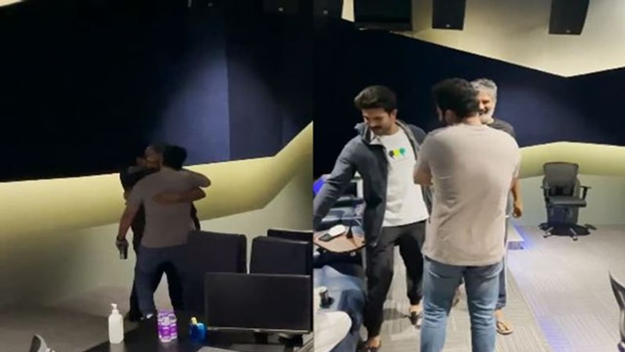 RRR Trailer: అస్సలేంటది, వన్స్ మోర్.. సంతోషం పట్టలేక రాజమౌళిని నలిపేసిన చరణ్, తారక్ RRR Trailer: అస్సలేంటది, వన్స్ మోర్.. సంతోషం పట్టలేక రాజమౌళిని నలిపేసిన చరణ్, తారక్