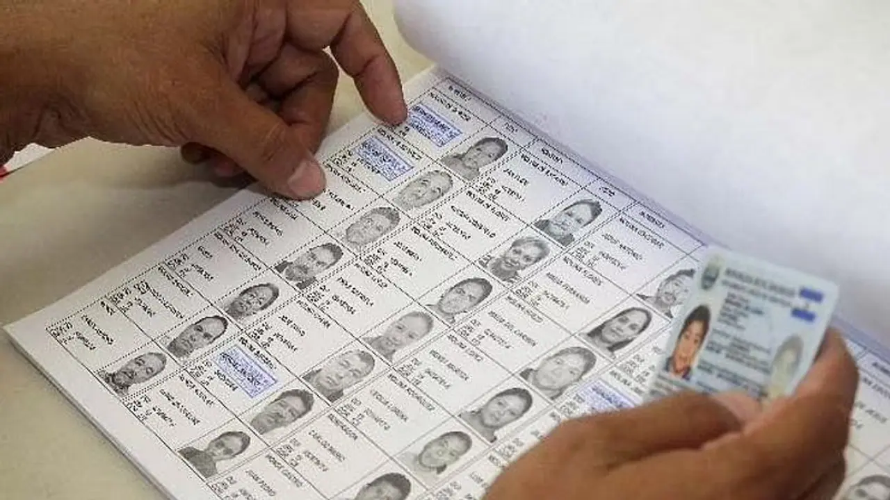 ಮತದಾರರ ಪಟ್ಟಿಯಲ್ಲಿ ನಿಮ್ಮ ಹೆಸರಿದೆಯೇ ನೋಡಿಕೊಳ್ಳಿ..! ಮತದಾರರ ಪಟ್ಟಿಯಲ್ಲಿ ನಿಮ್ಮ ಹೆಸರಿದೆಯೇ ನೋಡಿಕೊಳ್ಳಿ..!