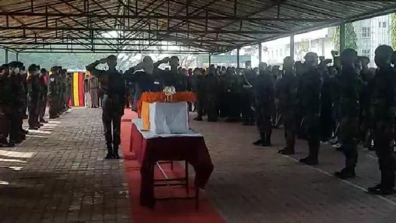 Bipin Rawat Bodyguard: শিলিগুড়ি পৌঁছল বিপিন রাওয়াতের দেহরক্ষী সৎপাল রাইয়ের দেহ