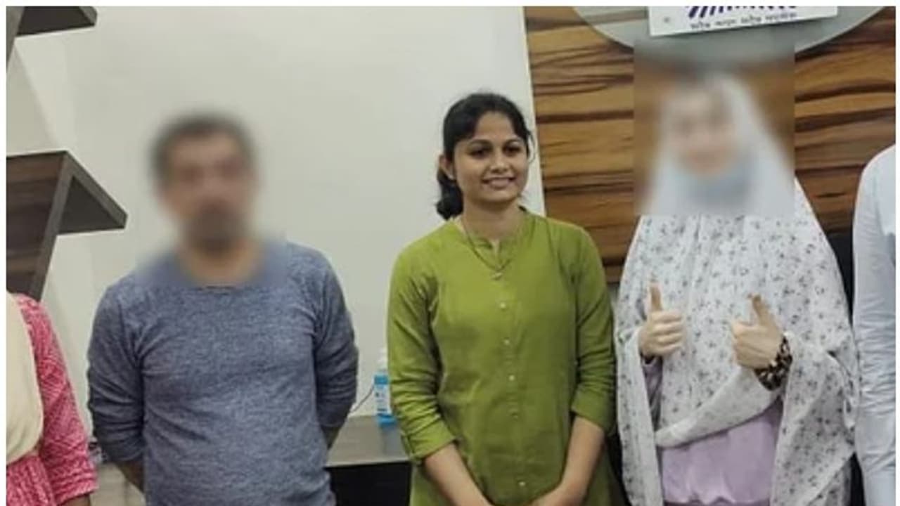 ഇന്‍സ്റ്റഗ്രാമില്‍ പരിചയപ്പെട്ട പത്തൊന്‍പതുകാരനെ കാണാന്‍ സ്വീഡന്‍ സ്വദേശിയായ 16കാരി മുംബൈയില്‍