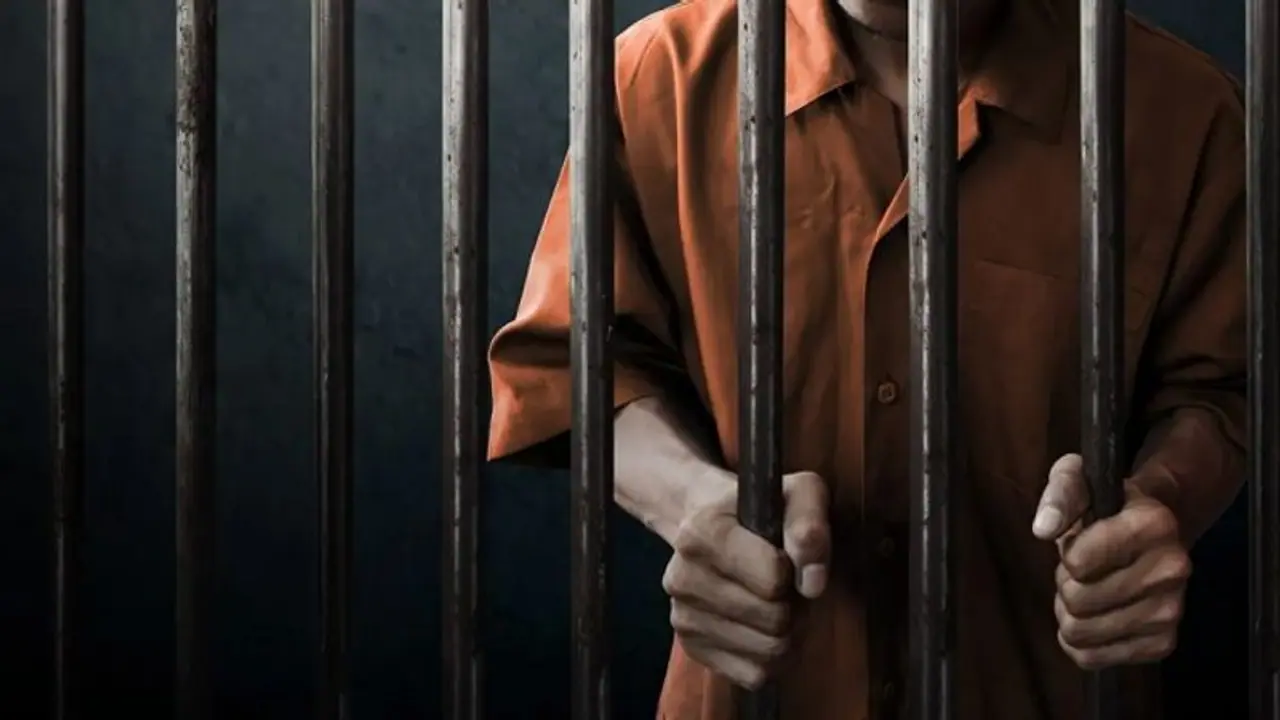 LGBT Rights: ಜೈಲಿನಲ್ಲಿ ತೃತೀಯಲಿಂಗಿಗಳಿಗೆ ಪ್ರತ್ಯೇಕ ವಾರ್ಡ್, ಶೌಚಾಲಯ LGBT Rights: ಜೈಲಿನಲ್ಲಿ ತೃತೀಯಲಿಂಗಿಗಳಿಗೆ ಪ್ರತ್ಯೇಕ ವಾರ್ಡ್, ಶೌಚಾಲಯ