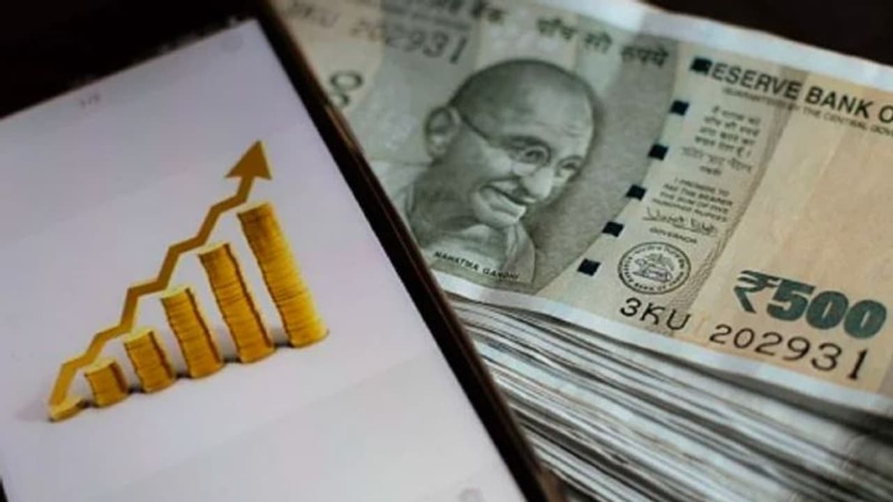 निवेशकों को निफ्टी ने मोदी ऐरा में दिया दूसरी बार सबसे ज्यादा रिटर्न, वित्त वर्ष 2022 में कितनी कराई कमाई निवेशकों को निफ्टी ने मोदी ऐरा में दिया दूसरी बार सबसे ज्यादा रिटर्न, वित्त वर्ष 2022 में कितनी कराई कमाई