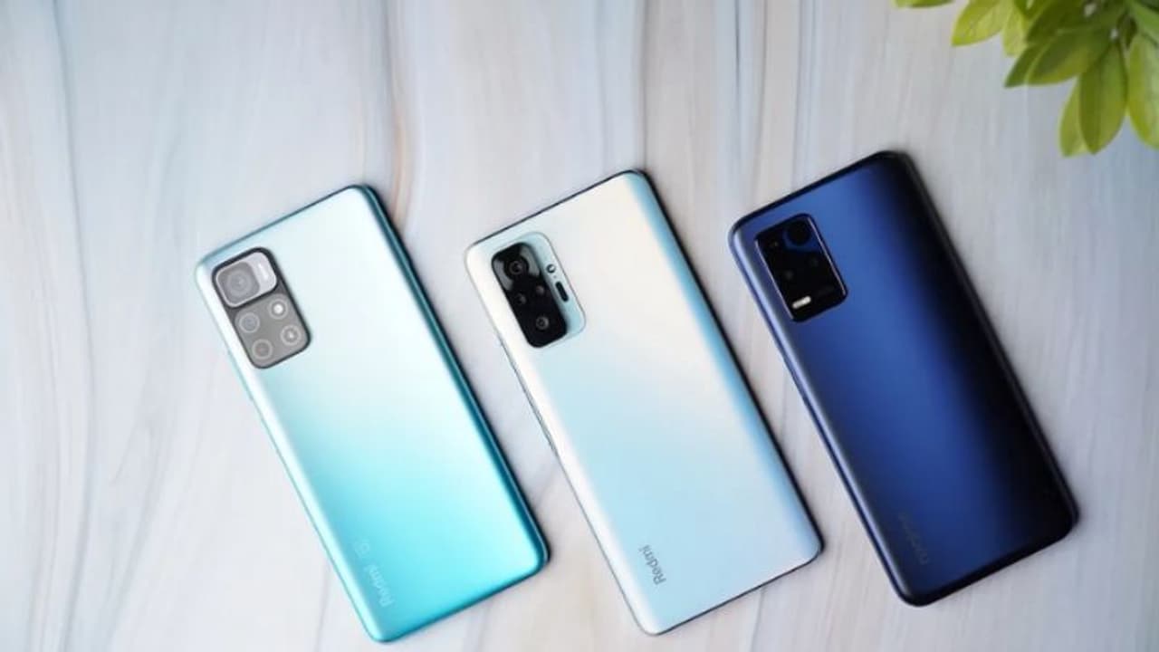 Moto G51 vs Redmi Note 11T 5G जानिए कौन सा फोन है आपके लिए सबसे बेहतर, कैमरा से लेकर परफॉर्मेंस तक की जानकारी