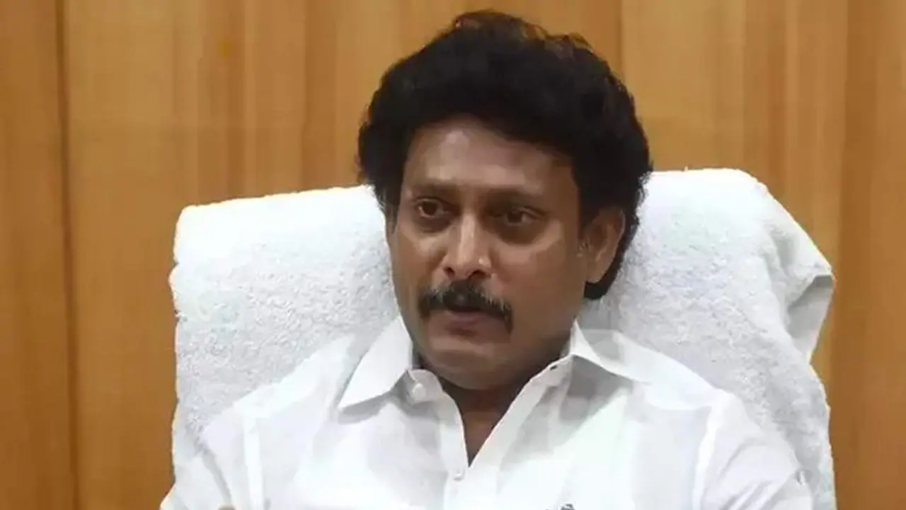 அரசு பள்ளிகள் வறுமையின் அடையாளமா? அன்பில் மகேஷ் பொய்யாமொழி விளக்கம்!!