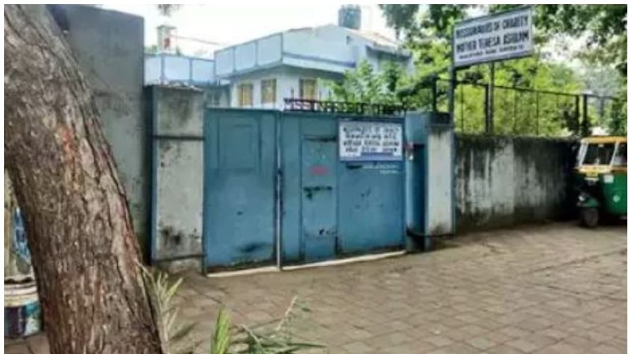 Conversion : നിര്ബന്ധിത മതപരിവര്ത്തനമെന്ന് ആരോപണം; മദര് തെരേസ സ്ഥാപിച്ച അഗതി മന്ദിരത്തിനെതിരെ കേസ് Conversion : നിര്ബന്ധിത മതപരിവര്ത്തനമെന്ന് ആരോപണം; മദര് തെരേസ സ്ഥാപിച്ച അഗതി മന്ദിരത്തിനെതിരെ കേസ്