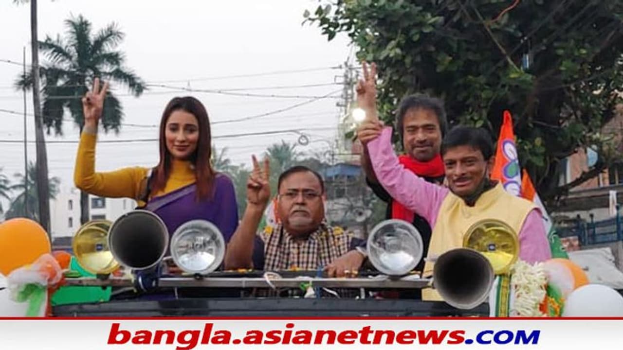 KMC Election: কর্মসূচি নয়, ধর্মসূচি নিয়ে লড়ে ওরা, প্রচারে নেমেই বিজেপিকে তীব্র কটাক্ষ নচিকেতার KMC Election: কর্মসূচি নয়, ধর্মসূচি নিয়ে লড়ে ওরা, প্রচারে নেমেই বিজেপিকে তীব্র কটাক্ষ নচিকেতার