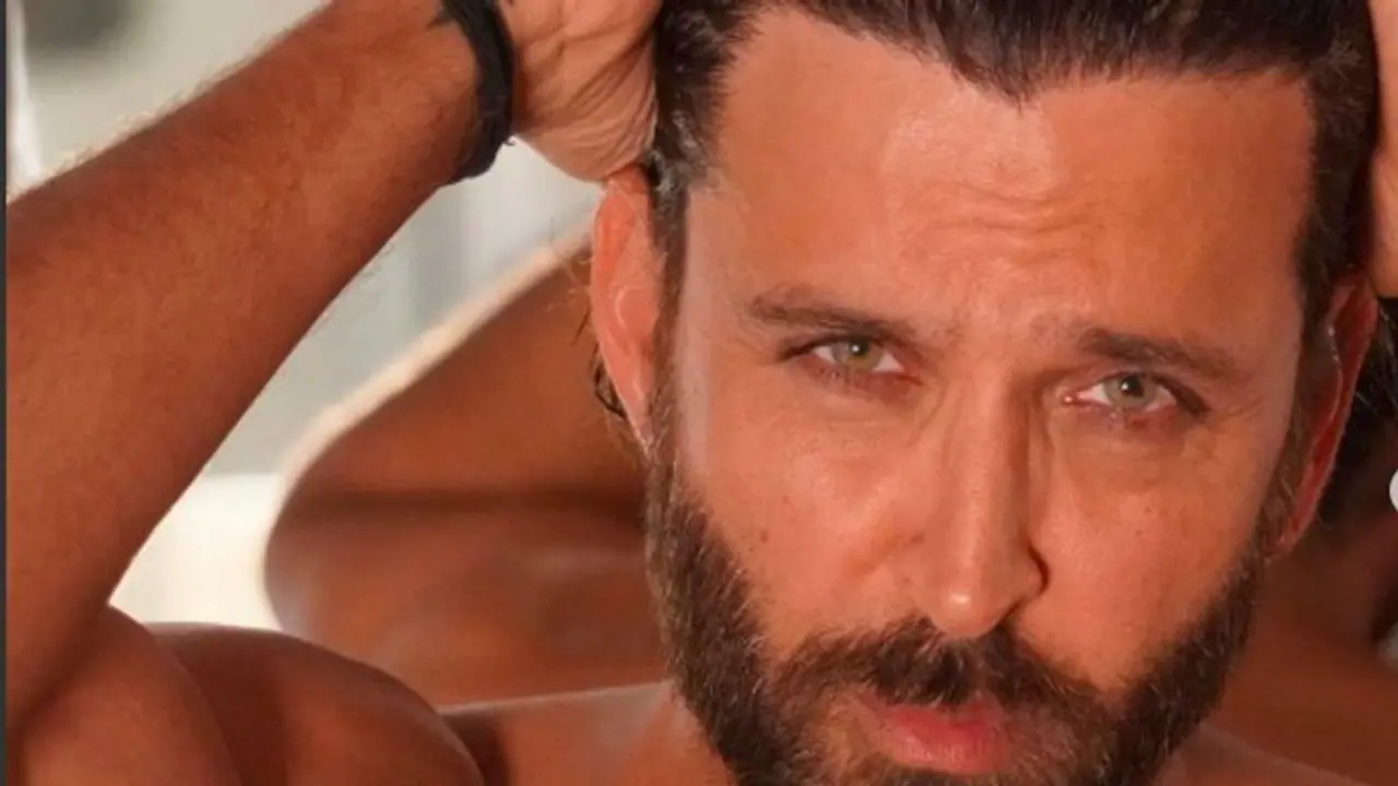 Happy New Year 2022: মলদ্বীপে বর্ষবরণ, হৃত্বিকের হট পোস্টে তোলপাড় নেটপাড়া Happy New Year 2022: মলদ্বীপে বর্ষবরণ, হৃত্বিকের হট পোস্টে তোলপাড় নেটপাড়া